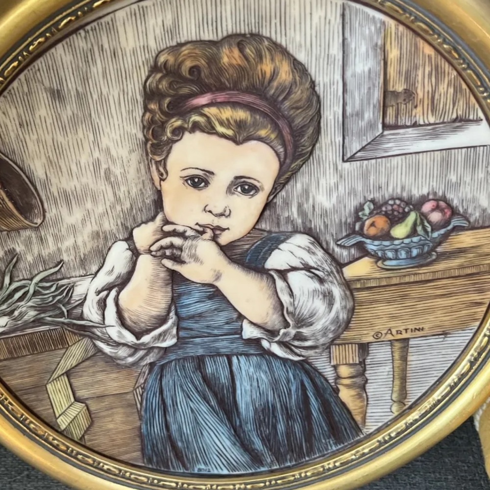 Beautiful Vintage Artini piece